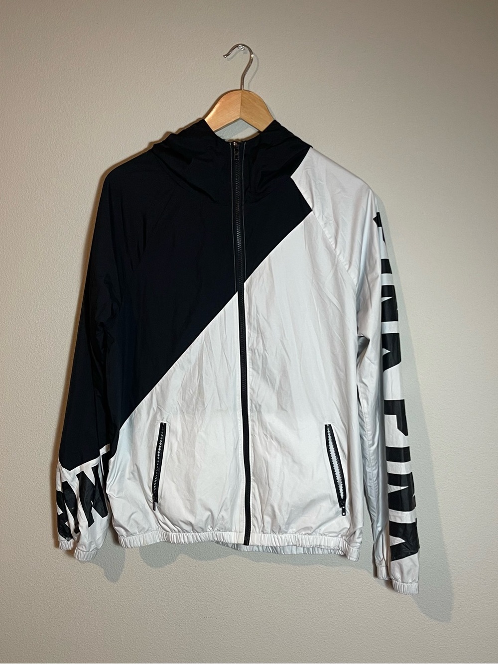 Victoria’s secret PINK black and white Windbreaker